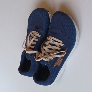 Altra Escalante 3 Road Running Shoes Sneakers SZ 9.5 Navy Athletic Walking